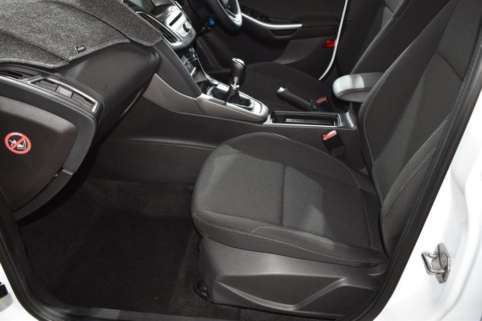 2016 Ford Focus Trend LZ Frozen White