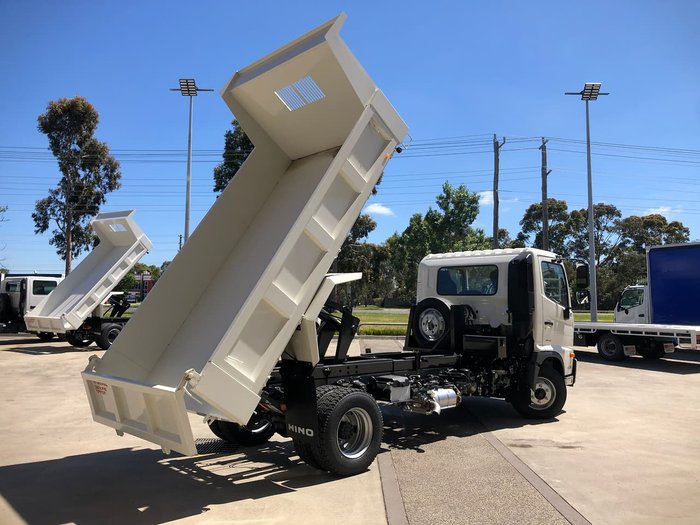 2021 HINO FC 1124 White