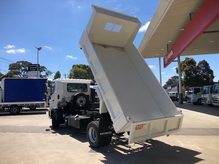 2021 HINO FC 1124 White