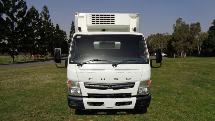 2016 FUSO 515 White