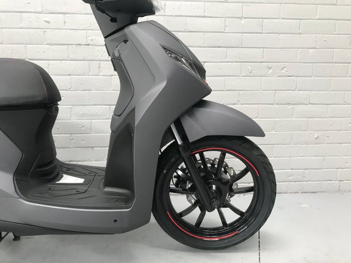 2021 Peugeot 2021 PEUGEOT 200CC BELVILLE 200 RS Scooter Grey