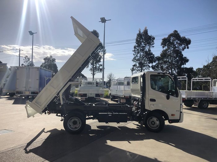 2021 HINO 300 SERIES 616