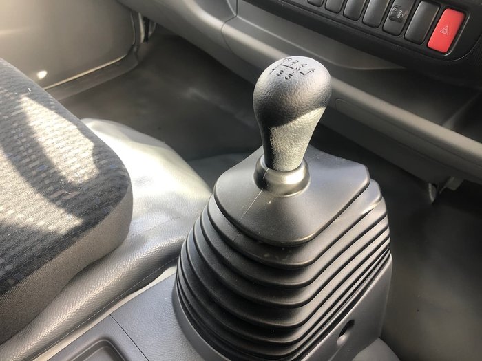 2021 HINO 300 SERIES 917