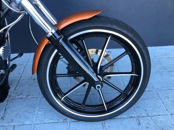 2014 Harley-davidson FXSB SOFTAIL BREAKOUT Orange