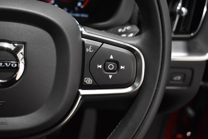 2020 Volvo XC60 T5 Momentum MY20 Four Wheel Drive Fusion Red