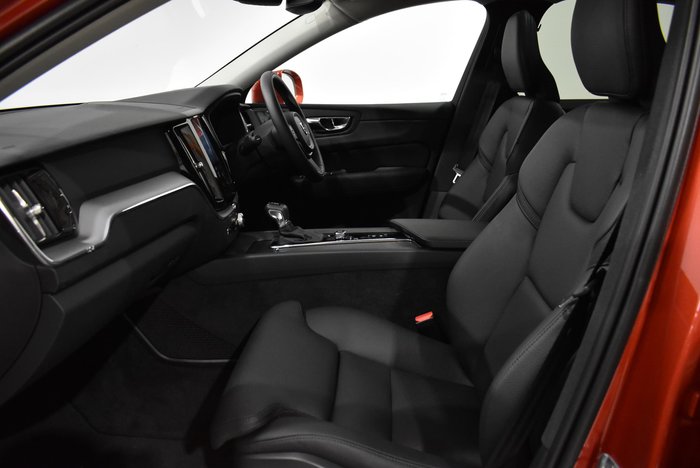 2020 Volvo XC60 T5 Momentum MY20 Four Wheel Drive Fusion Red