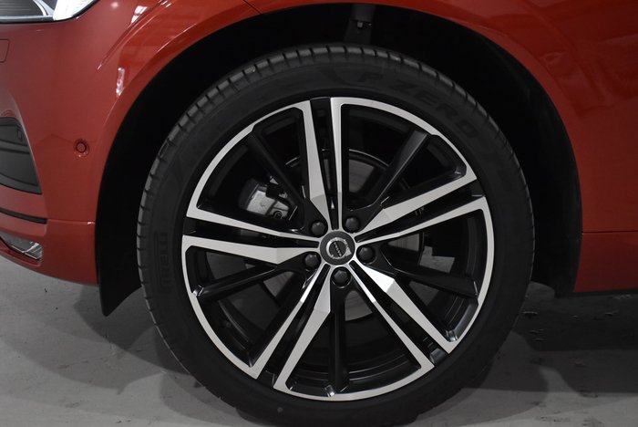 2020 Volvo XC60 T5 Momentum MY20 Four Wheel Drive Fusion Red