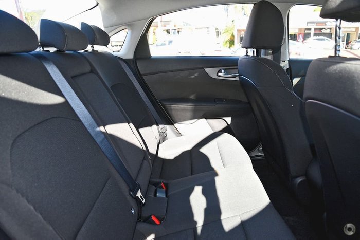 2020 Kia Carnival SLi KA4 MY21 White