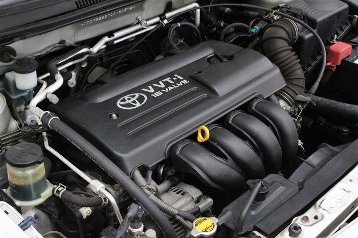 2004 Toyota Corolla Levin ZZE122R Silver