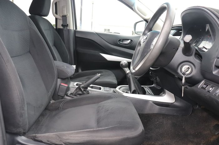 2016 Nissan Navara RX D23 4X4 Dual Range White