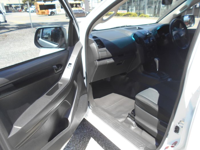 2016 ISUZU D MAX SX 4X4 White