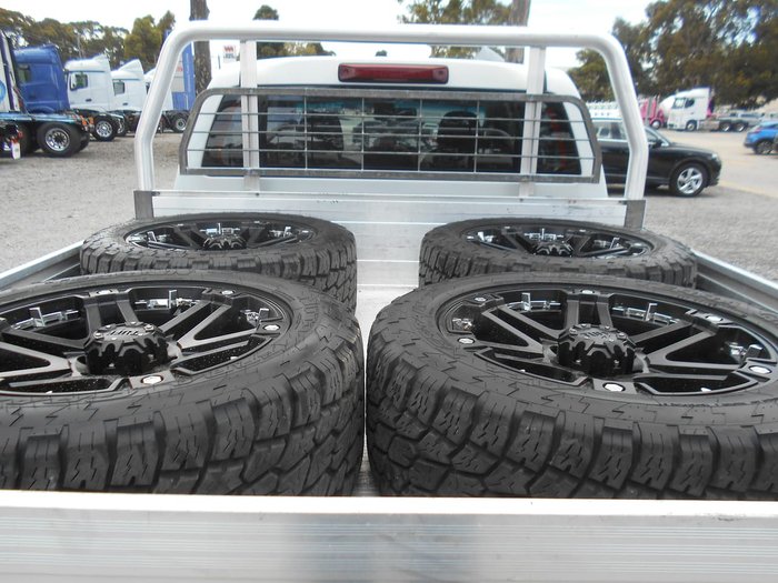 2016 ISUZU D MAX SX 4X4 White