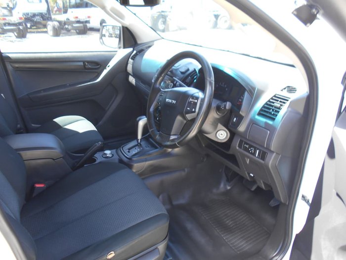 2016 ISUZU D MAX SX 4X4 White
