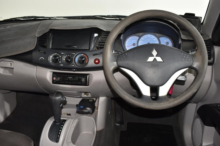 2009 Mitsubishi Triton GLX ML MY09 White