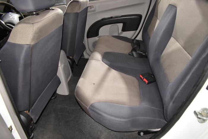 2009 Mitsubishi Triton GLX ML MY09 White