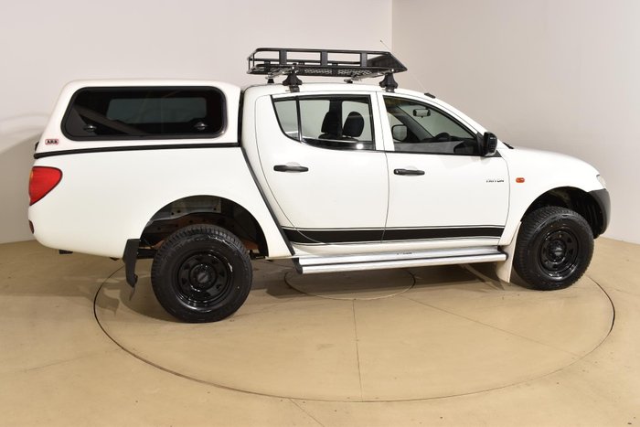 2009 Mitsubishi Triton GLX ML MY09 White