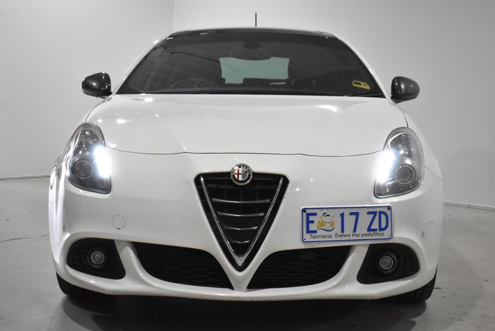 2015 Alfa Romeo Giulietta Distinctive Series 1 White