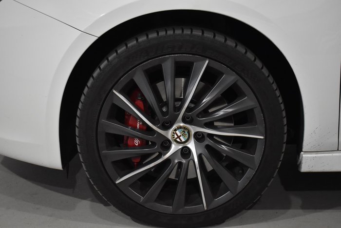 2015 Alfa Romeo Giulietta Distinctive Series 1 White