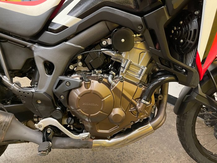 2016 Honda CRF1000L AFRICA TWIN Red