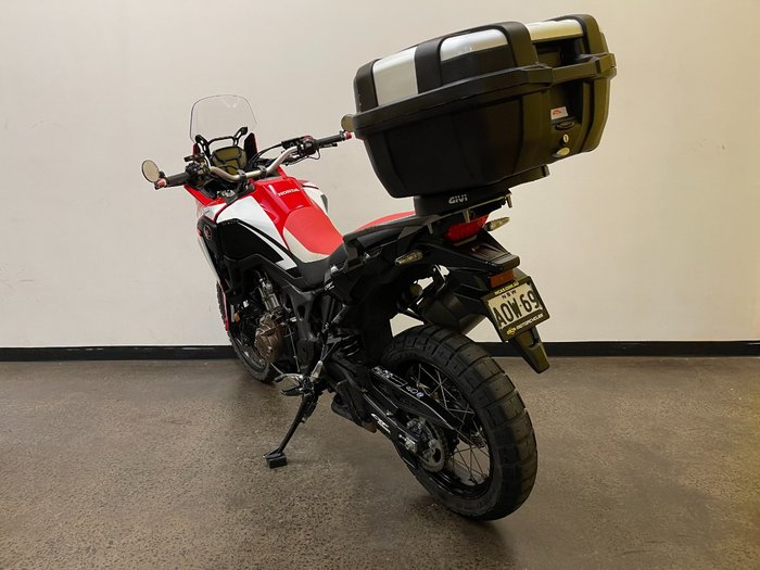 2016 Honda CRF1000L AFRICA TWIN Red