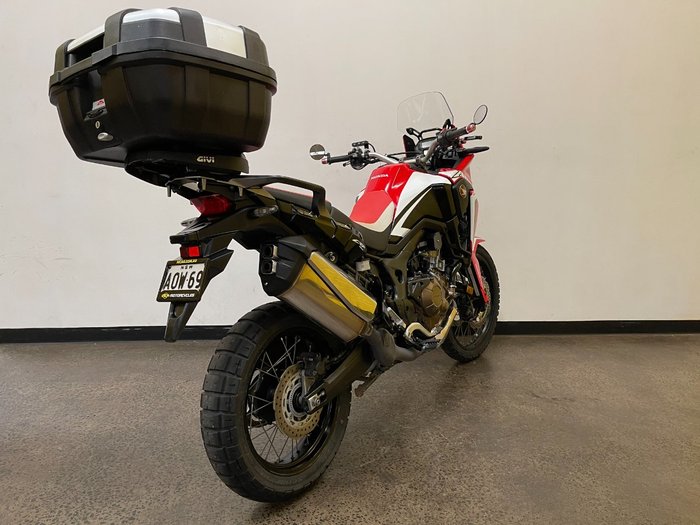 2016 Honda CRF1000L AFRICA TWIN Red