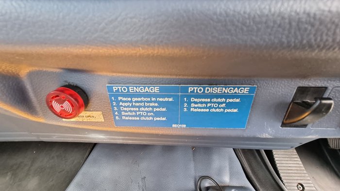 2008 HINO 500 SERIES WHITE