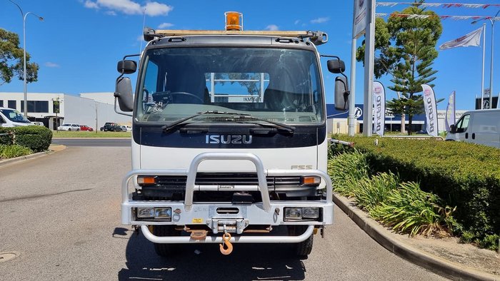 2006 ISUZU FSS550 WHITE