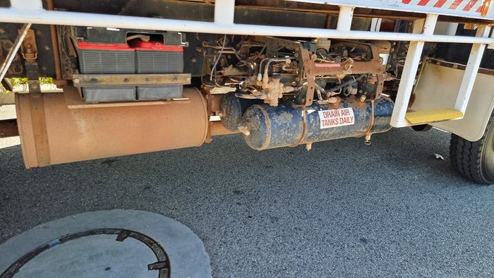 2006 ISUZU FSS550 WHITE