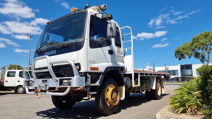 2006 ISUZU FSS550 WHITE