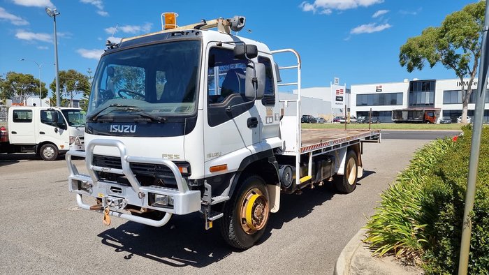 2006 ISUZU FSS550 WHITE