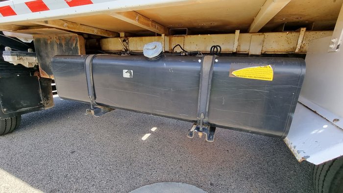 2014 ISUZU FSS550 WHITE