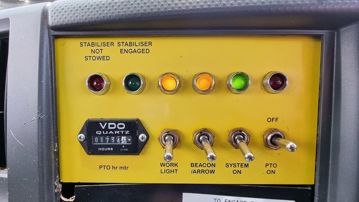 2014 ISUZU FSS550 WHITE