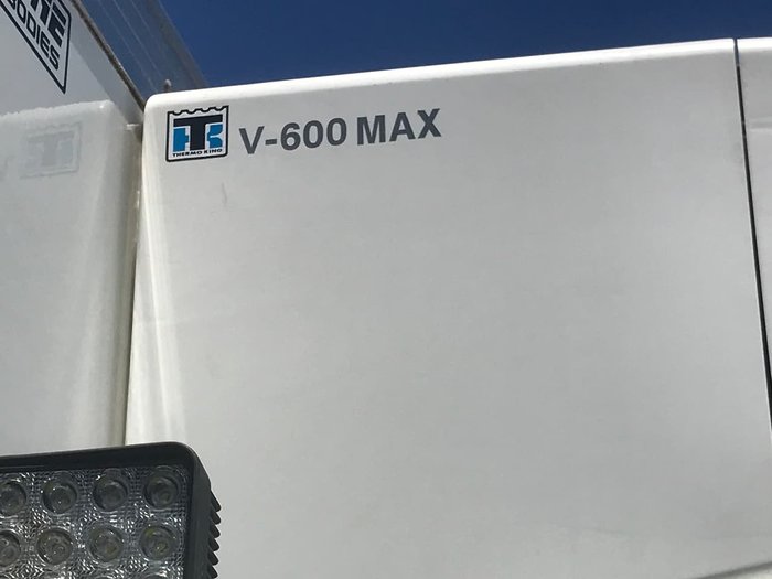 2016 FUSO CANTER 515 White