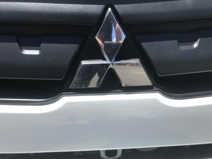 2016 FUSO CANTER 515 White