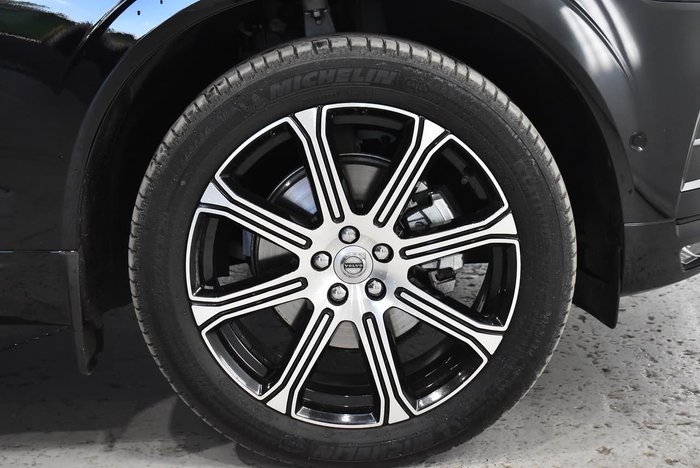 2019 Volvo XC60 D4 Inscription MY20 Four Wheel Drive Onyx Black