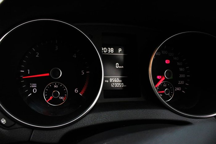 2010 Volkswagen Golf 77TDI Trendline VI MY10 White