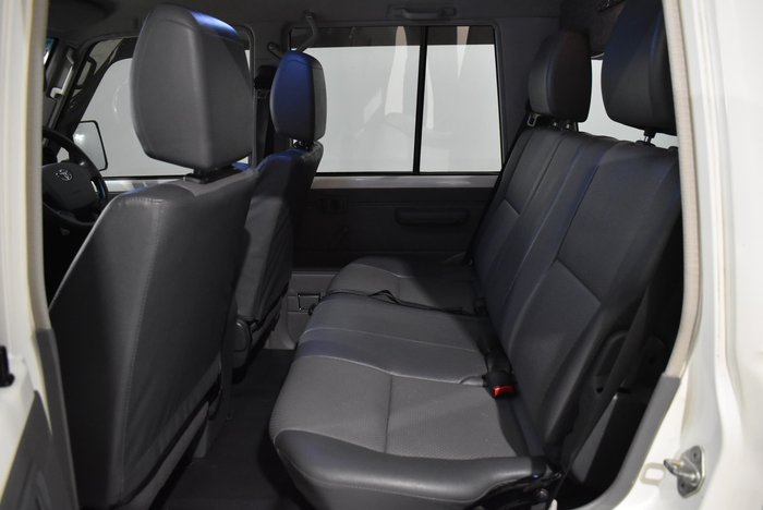 2016 Toyota Landcruiser Workmate VDJ76R 4X4 Dual Range French Vanilla