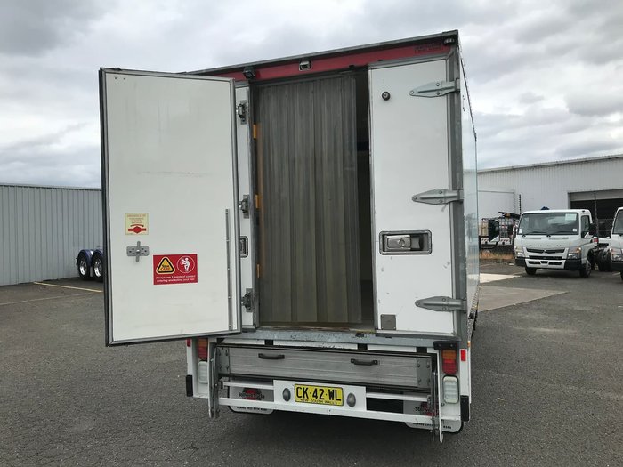 2016 MITSUBISHI CANTER 515 White