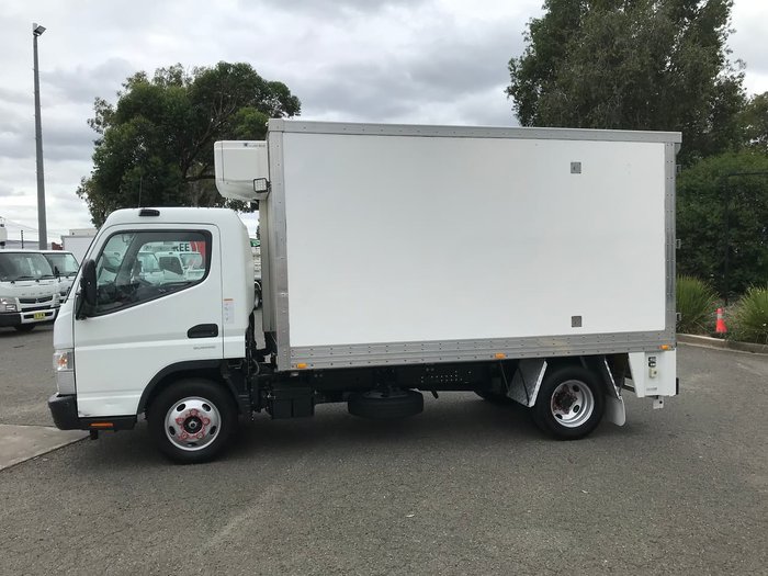 2016 MITSUBISHI CANTER 515 White