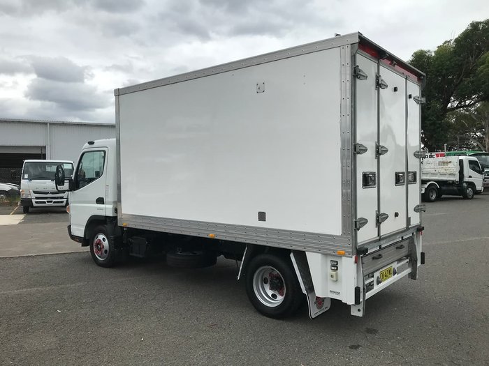 2016 MITSUBISHI CANTER 515 White