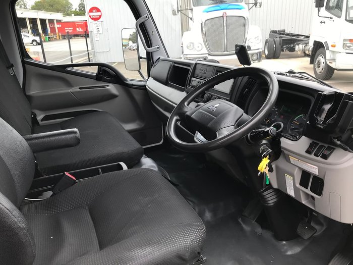 2016 MITSUBISHI CANTER 515 White