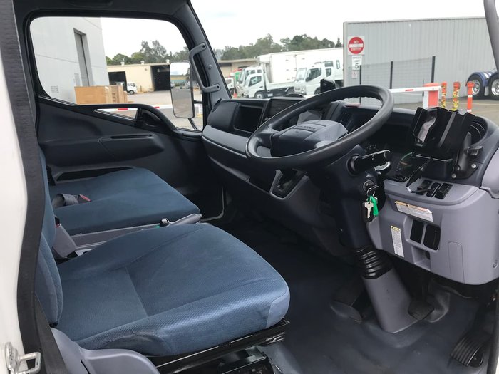 2016 MITSUBISHI CANTER 515 White