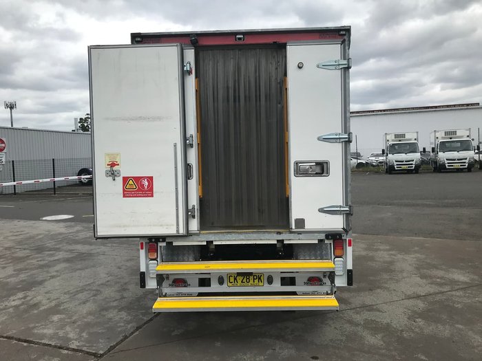 2016 MITSUBISHI CANTER 515 White