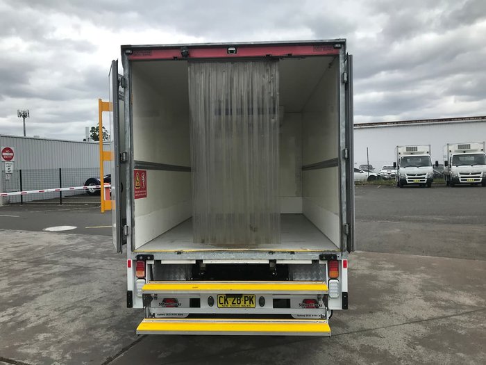 2016 MITSUBISHI CANTER 515 White