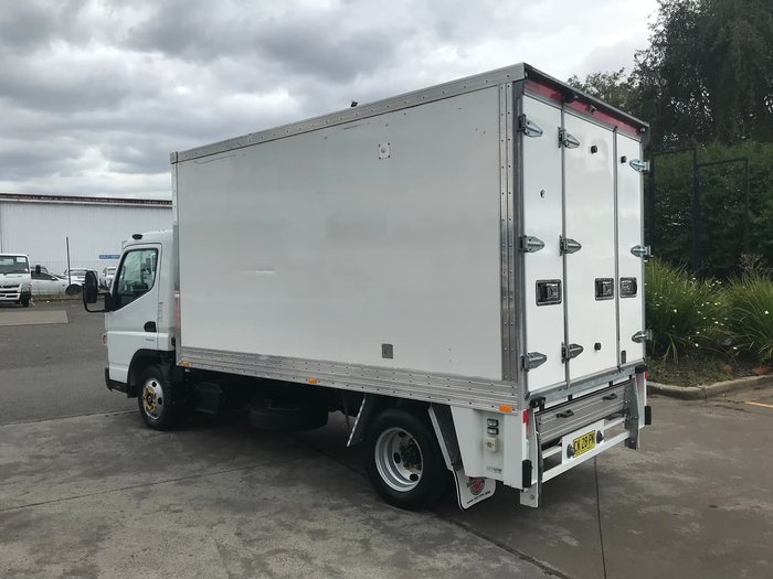 2016 MITSUBISHI CANTER 515 White