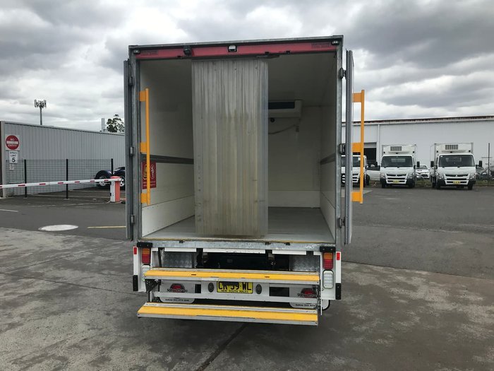 2016 MITSUBISHI CANTER 515 White