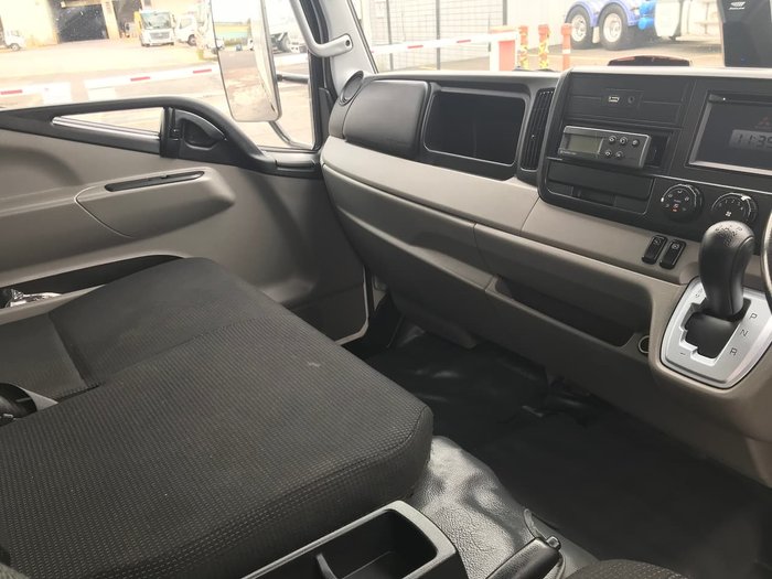 2016 MITSUBISHI CANTER 515 White