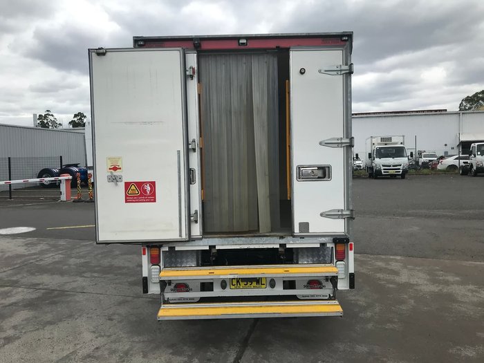 2016 MITSUBISHI CANTER 515 White