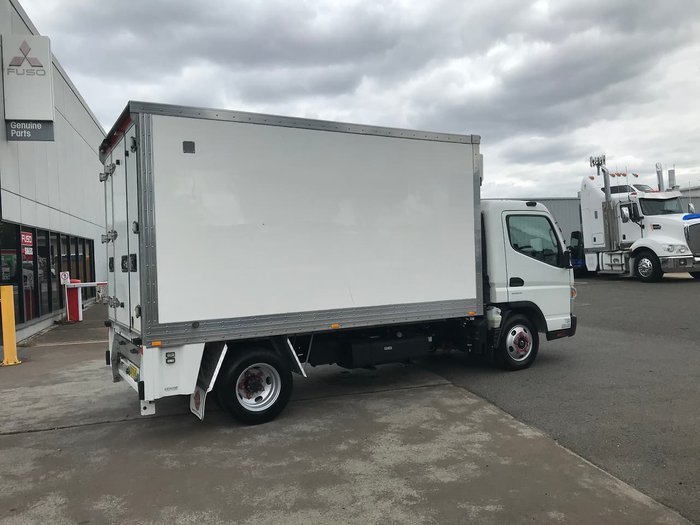 2016 MITSUBISHI CANTER 515 White