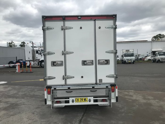 2016 MITSUBISHI CANTER 515 White